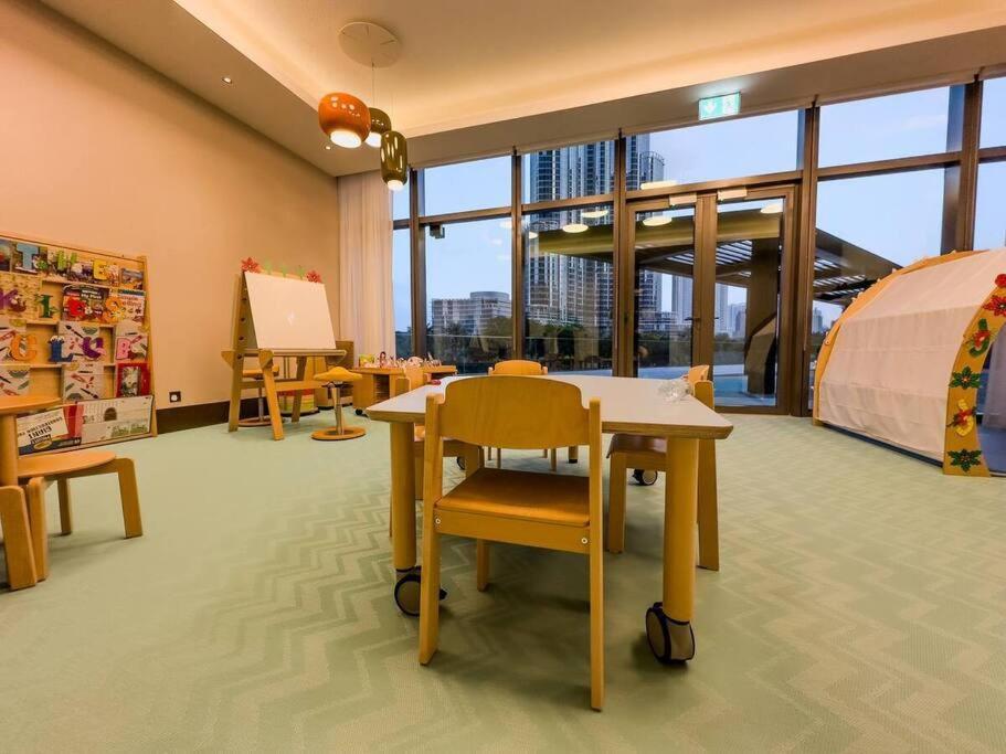 Luxe Address Opera 2br Burj Khalifa View Dubai