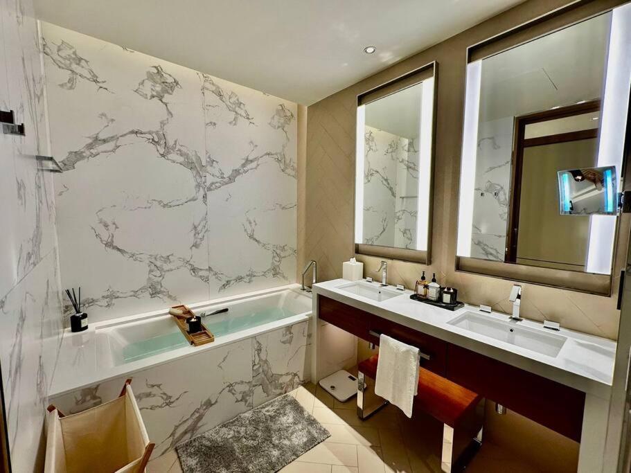 Luxe Address Opera 2br Burj Khalifa View Dubai